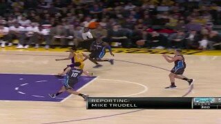Watch Aaron Gordon's Powerful Dunk vs. Los Angeles Lakers